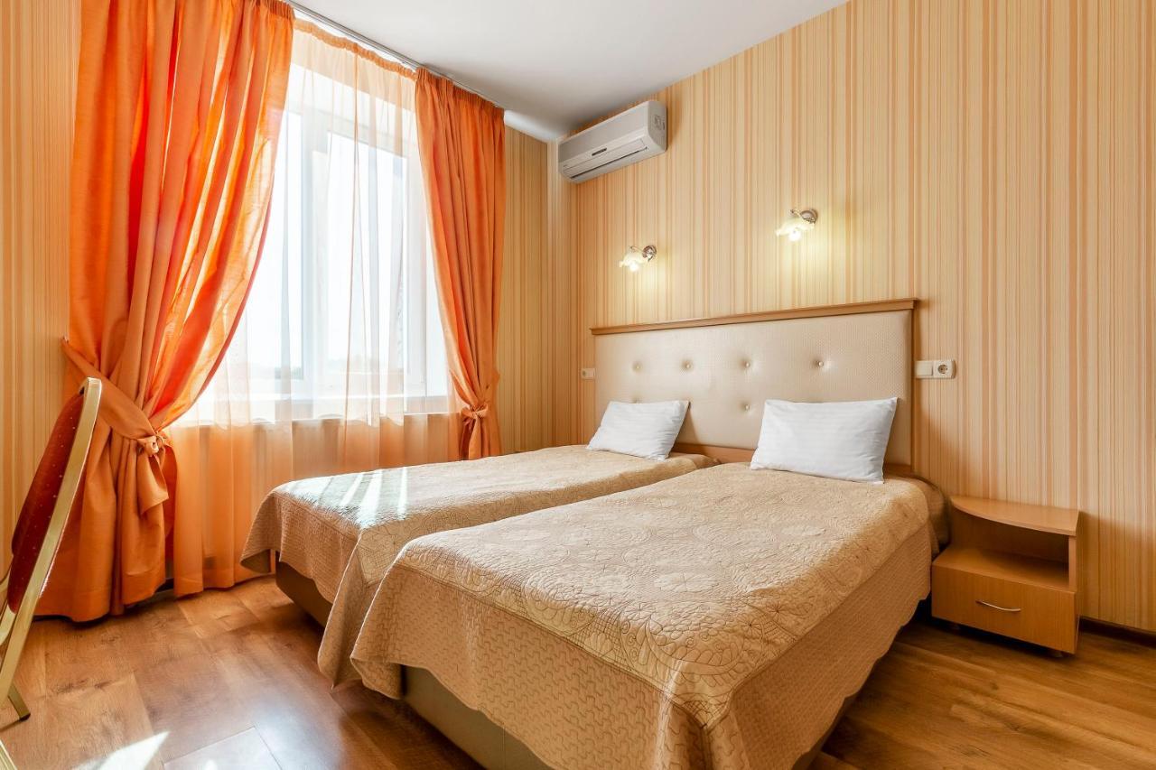 Гостиница Siesta Киев Sofiivska Borshchahivka Экстерьер фото