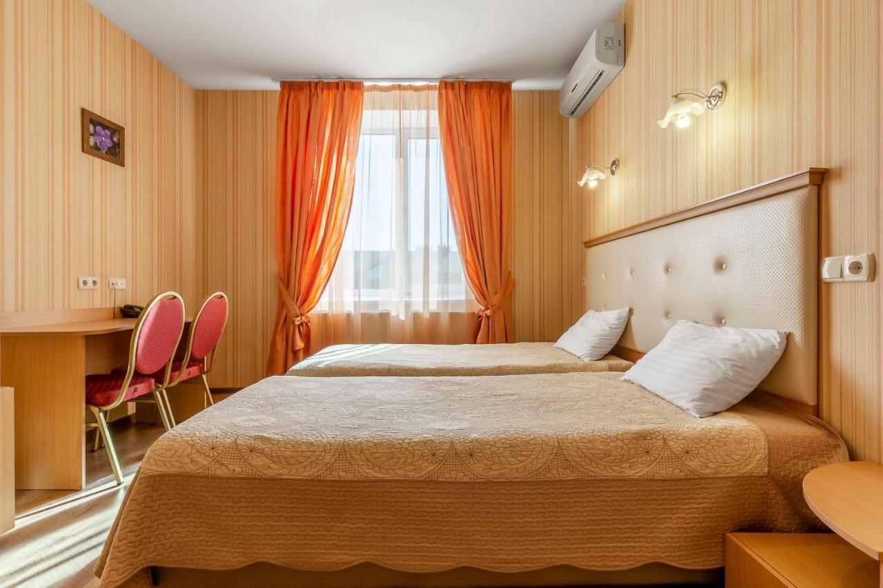 Гостиница Siesta Киев Sofiivska Borshchahivka Экстерьер фото